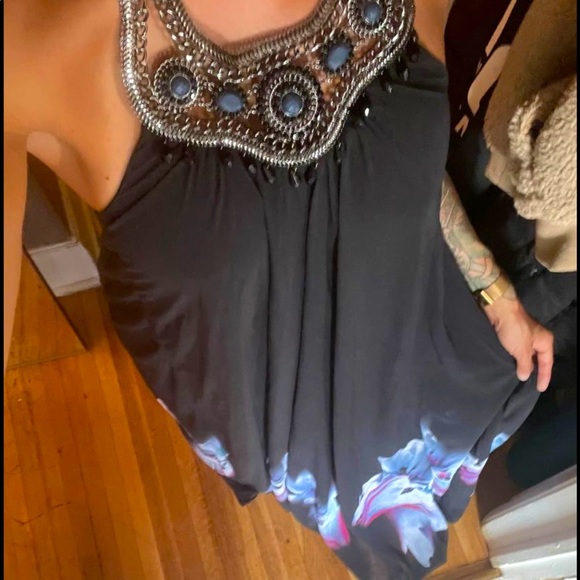 Bebe Gown/Dress with attached jewelled collar 🤍 - Picture 5 of 10